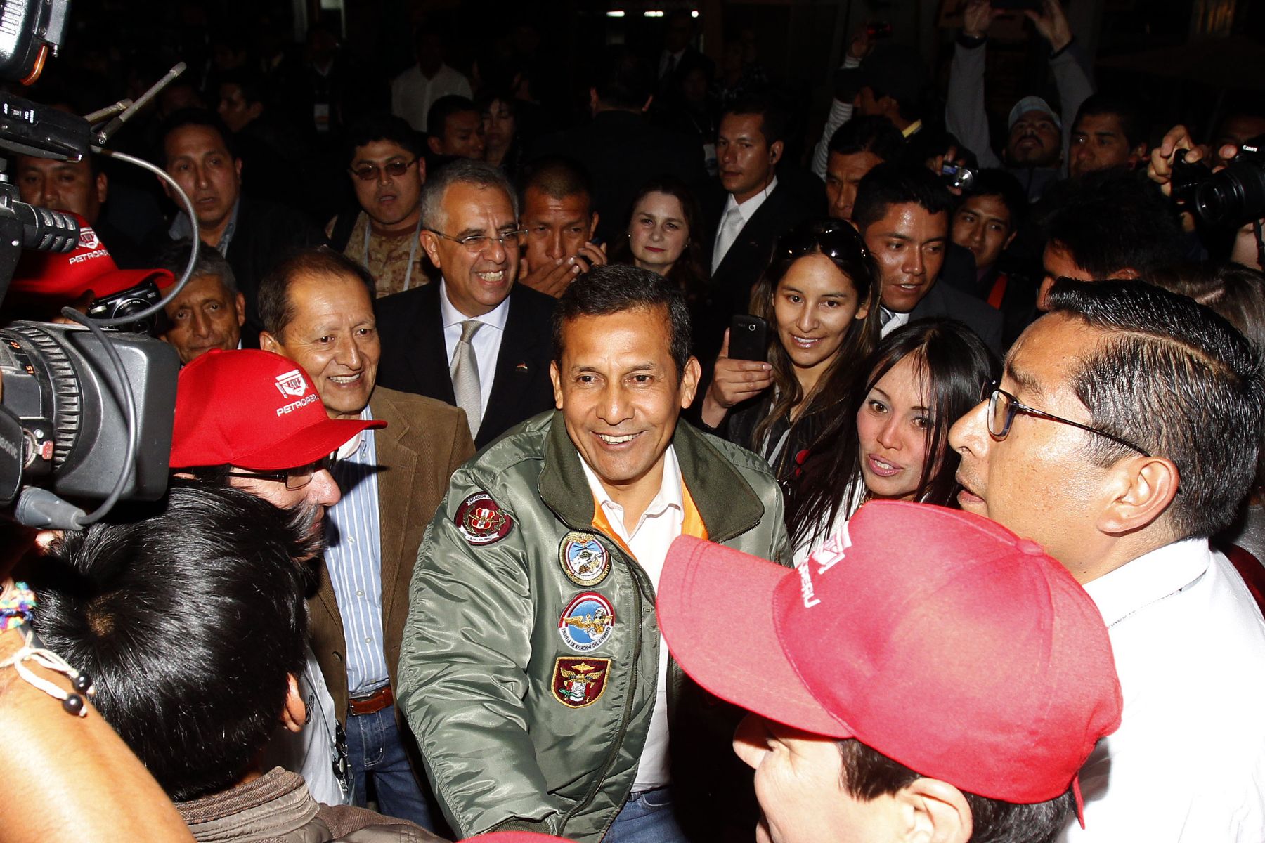 AREQUIPA,PERU 19 DE SETIEMBRE. En Arequipa el presidente Ollanta Humala recorrió esta noche los stands de la 31 Convención Minera PERUMIN, evento que clausurará mañana viernes. Foto: ANDINA/Prensa Presidencia