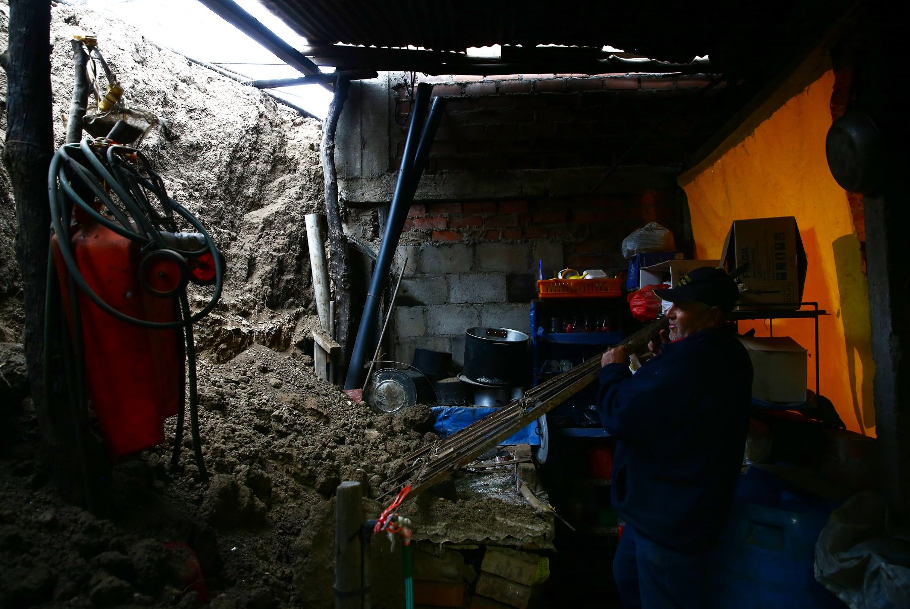 AREQUIPA ,SETIEMBRE 26.El sismo del miércoles provoco el colapso de casas en el  sector de Agua Salada del distrito Atiquipa-Arequipa.Foto: ANDINA/Jack Ramón