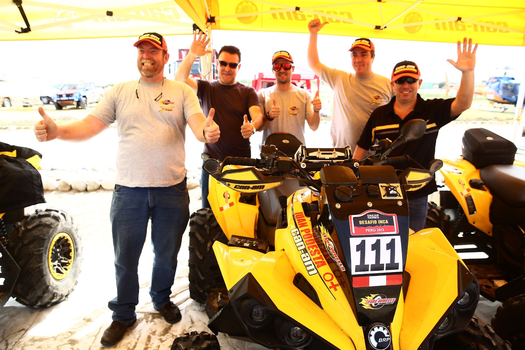 PARACAS,PERÚ,OCTUBRE 03.Equipo de pilotos peruano de cuatrimotos Can Am que participan en el Dakar Series Desafio Inca 2013.Foto: ANDINA/Jack Ramón