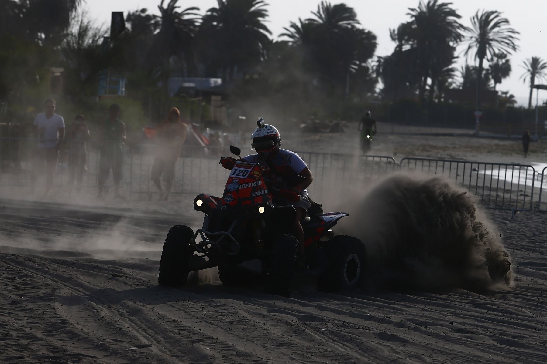PARACAS,PERÚ,OCTUBRE 03.Partida simbolica del   Dakar Series Desafio Inca 2013.Foto: ANDINA/Jack Ramón