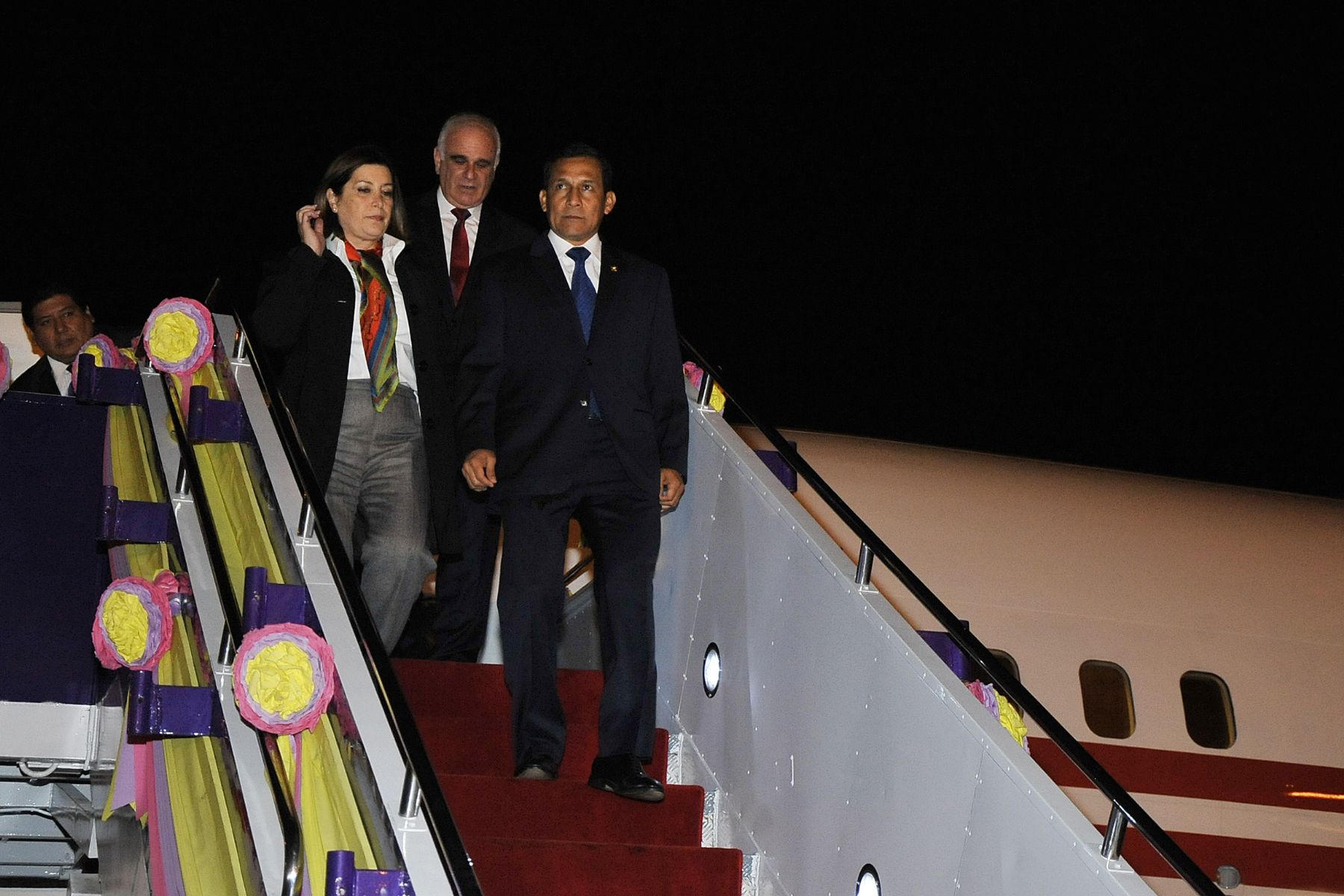 Bangkok,OCTUBRE 04. Al promediar las 11:30 de la mañana de hoy (11:30 de la noche en Bangkok), llegó a Tailandia el Presidente de la República, Ollanta Humala Tasso, con la finalidad de realizar una visita oficial a este país asiático.
Foto: ANDINA/Prensa Presidencia