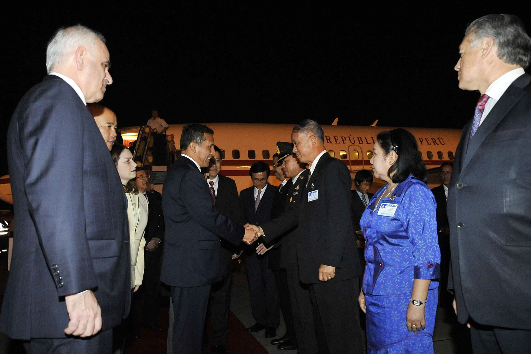 Bangkok,OCTUBRE 04. Al promediar las 11:30 de la mañana de hoy (11:30 de la noche en Bangkok), llegó a Tailandia el Presidente de la República, Ollanta Humala Tasso, con la finalidad de realizar una visita oficial a este país asiático.
Foto: ANDINA/Prensa Presidencia
