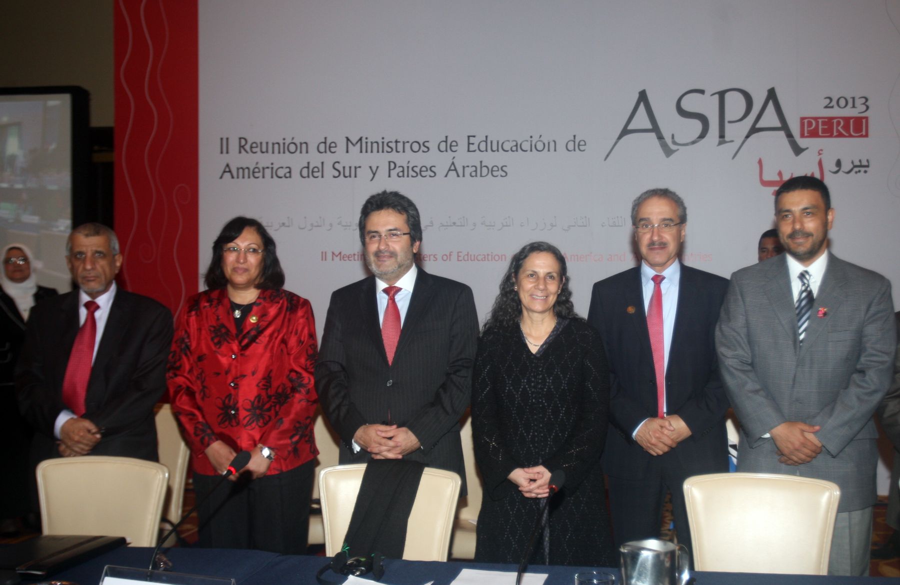 LIMA,PERÚ-04 OCTUBRE.El Primer Ministro Juan Jimenez y la ministra de Educación Patricia Salas clausuran "II Reunion de Ministros de Educacion de America del Sur y Paises Arabes-ASPA".
Foto:ANDINA/Hector Vinces.