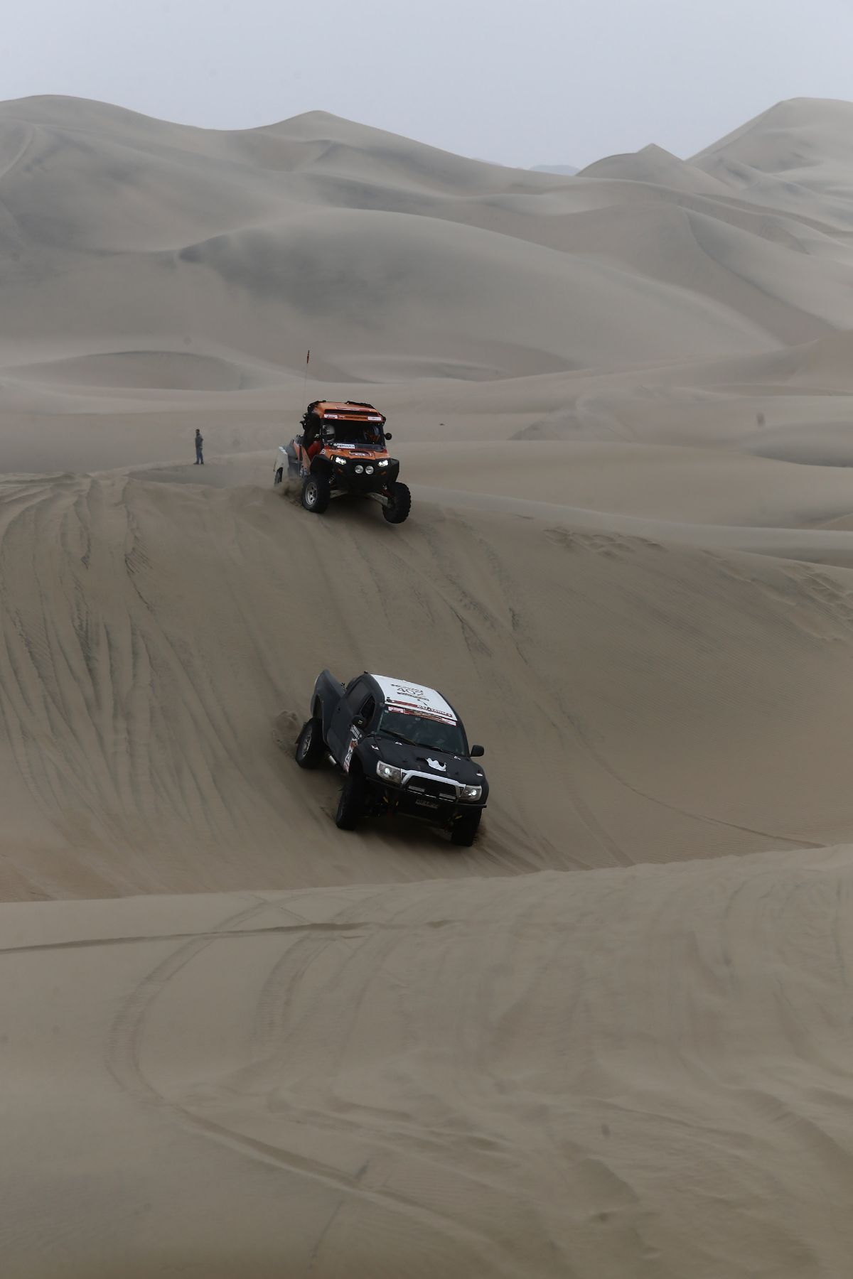 ICA,PERÚ,OCTUBRE 04.Primera etapa del Desafio Inca en la majestuosas dunas de Ica donde los pilotos han debido superar los dos especiales programados sumando un total de 308 kilómetros cronometrados.Foto: ANDINA/Jack Ramón