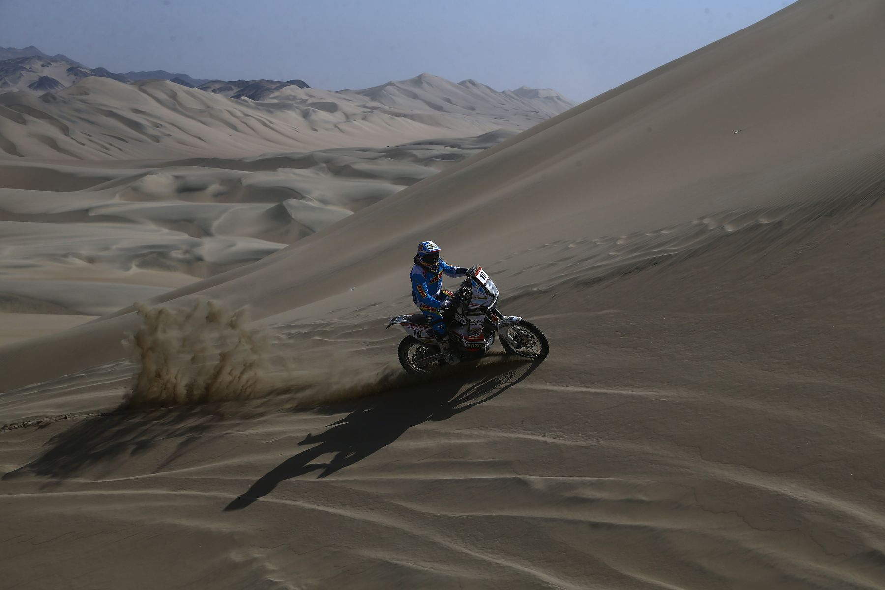 ICA,PERÚ,OCTUBRE 04.Primera etapa del Desafio Inca en la majestuosas dunas de Ica donde los pilotos han debido superar los dos especiales programados sumando un total de 308 kilómetros cronometrados.Foto: ANDINA/Jack Ramón