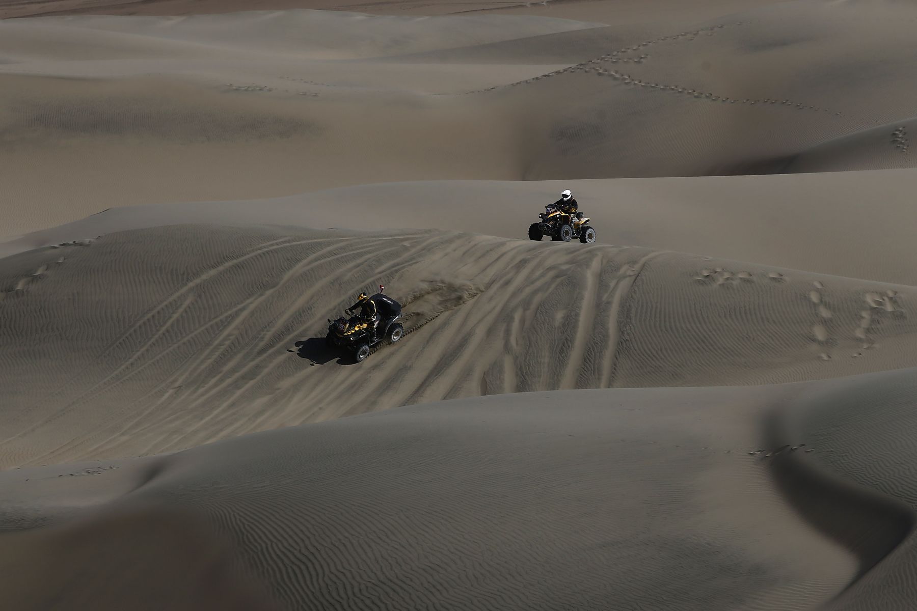 ICA,PERÚ,OCTUBRE 04.Primera etapa del Desafio Inca en la majestuosas dunas de Ica donde los pilotos han debido superar los dos especiales programados sumando un total de 308 kilómetros cronometrados.Foto: ANDINA/Jack Ramón
