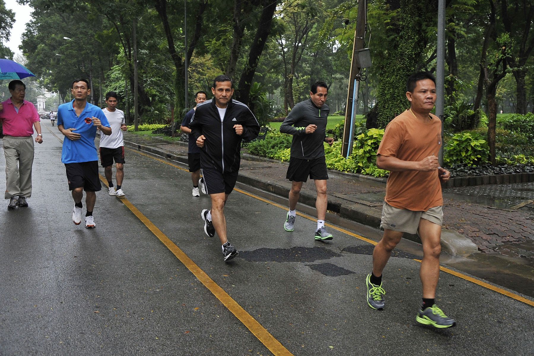 BANGKOK,TAILANDIA-OCTUBRE 04. Presidente Ollanta Humala sale a trotar en calles de la capital Tailandesa antes de actividades que cumplirá por visita oficial. Foto: ANDINA/Prensa Presidencia.