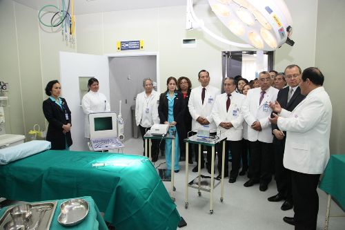 Ambientes están equipados con tecnología de última generación y con un equipo multidisciplinario de profesionales capacitados en el extranjero en medicina reproductiva. Foto: Minsa