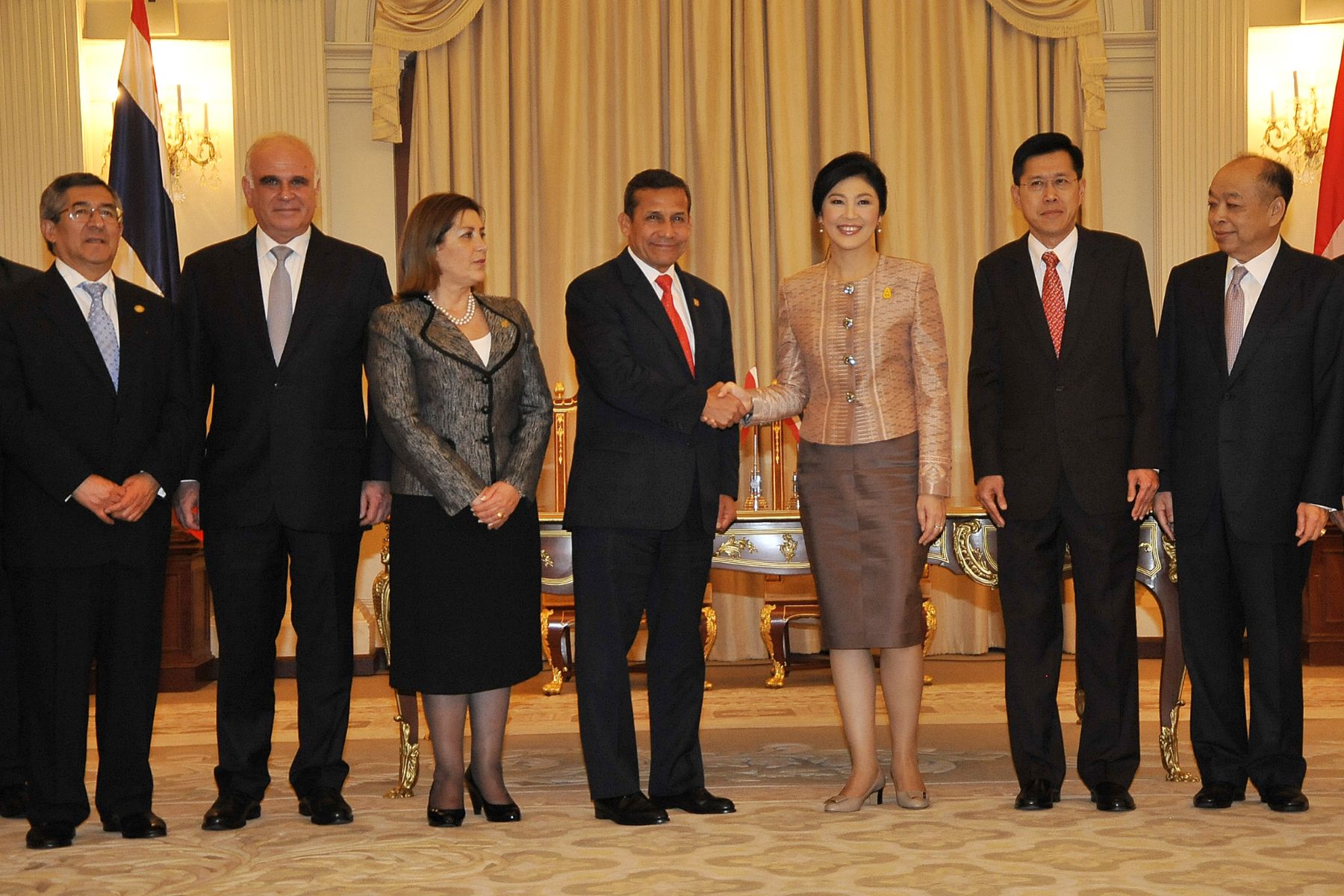 BANGKOK,TAILANDIA-OCTUBRE 05. Presidente Ollanta Humala sostuvo reunión bilateral con la Primera Ministra de Tailandia, Yingluck Shinawatra, en la Casa de Gobierno de este país.
Foto: ANDINA/Prensa Presidencia
