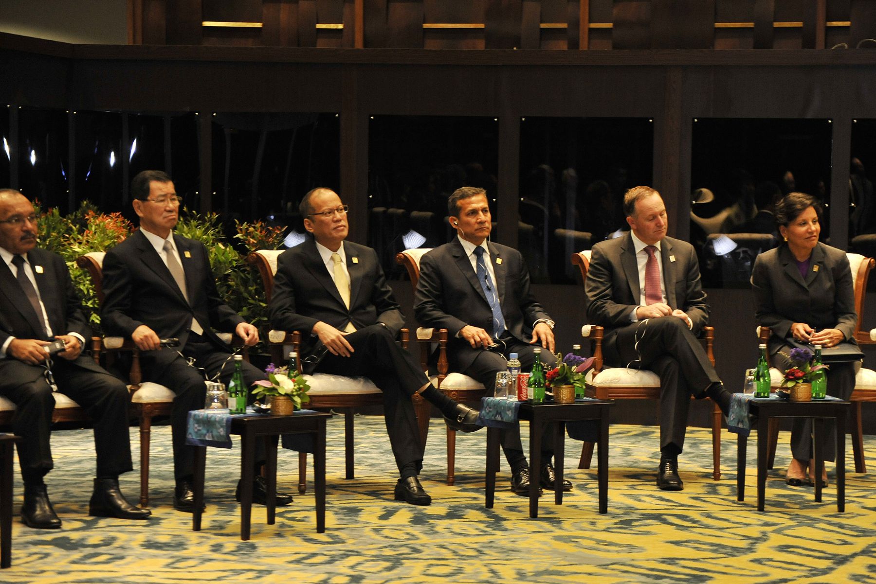 BALI,INDONESIA-OCTUBRE 06. Presidente Ollanta Humala participó en el inicio del diálogo de los dignatarios de APEC con los miembros de ABAC (Consejo Consultivo Económico de la Cumbre.
)Foto: ANDINA/Prensa Presidencia