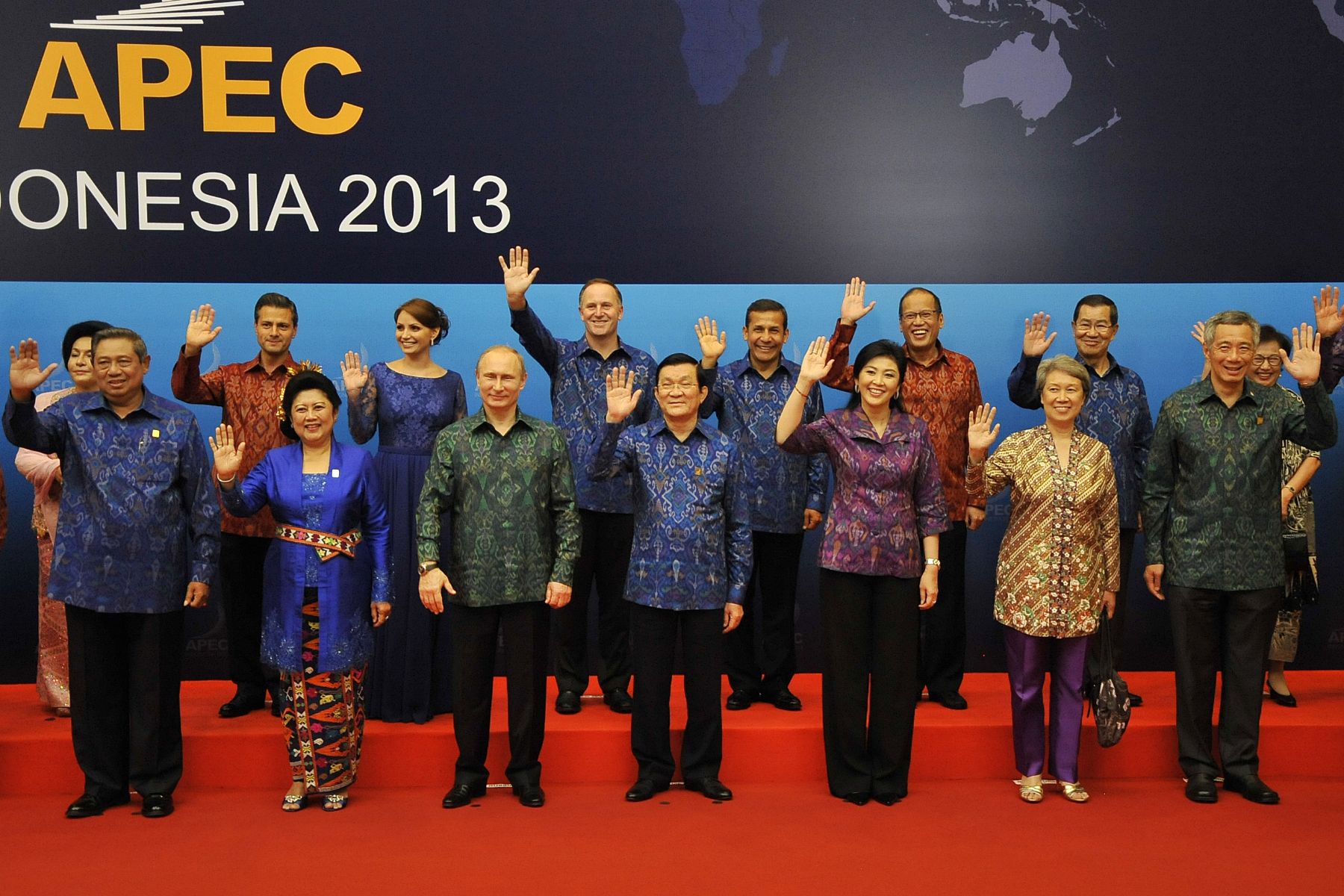 BALI,INDONESIA.OCTUBRE 07.Jefe de Estado Ollanta Humala participó en fotografía con los líderes de APEC en las instalaciones del Hotel Sofitel de Bali (Indonesia)
Foto:Andina/Prensa Presidencia