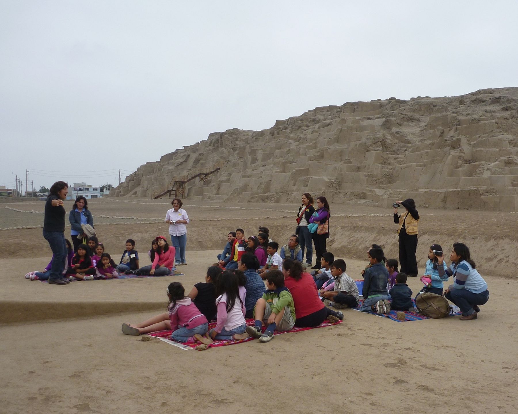 La huaca Mateo Salado será escenario del recital de poesía.