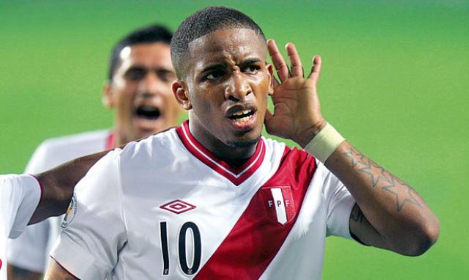 Jefferson Farfan Jefferson Farfán figura en el equipo ideal de las clasificatorias