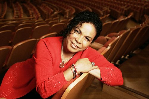 Eva Ayllón.