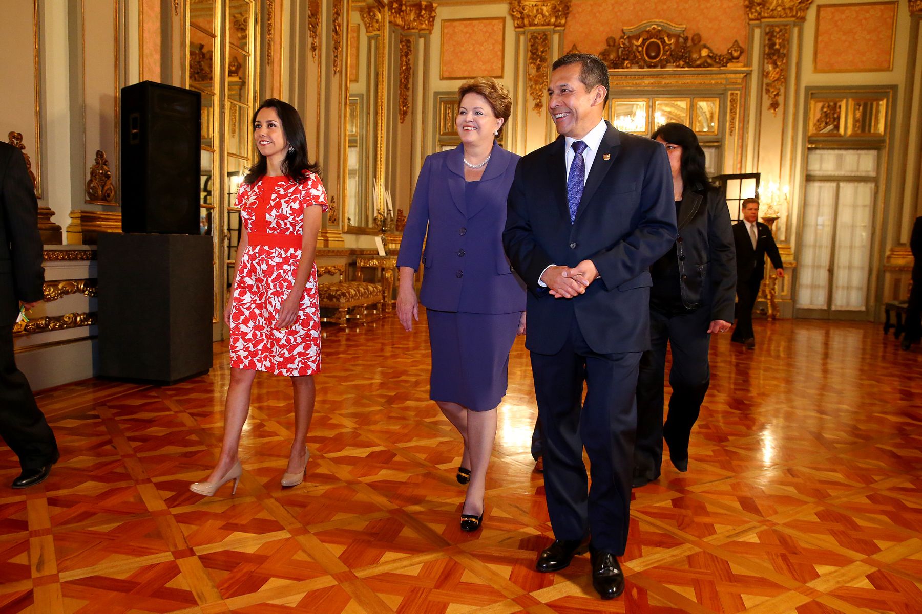 LIMA. 11 DE NOVIEMBRE. El Presidente de la República, Ollanta Humala Tasso, recibió en Palacio de Gobierno a la Presidenta de la República Federativa del Brasil, Dilma Rousseff, quien realiza una visita oficial a nuestro país. Foto: ANDINA/Prensa Presidencia.