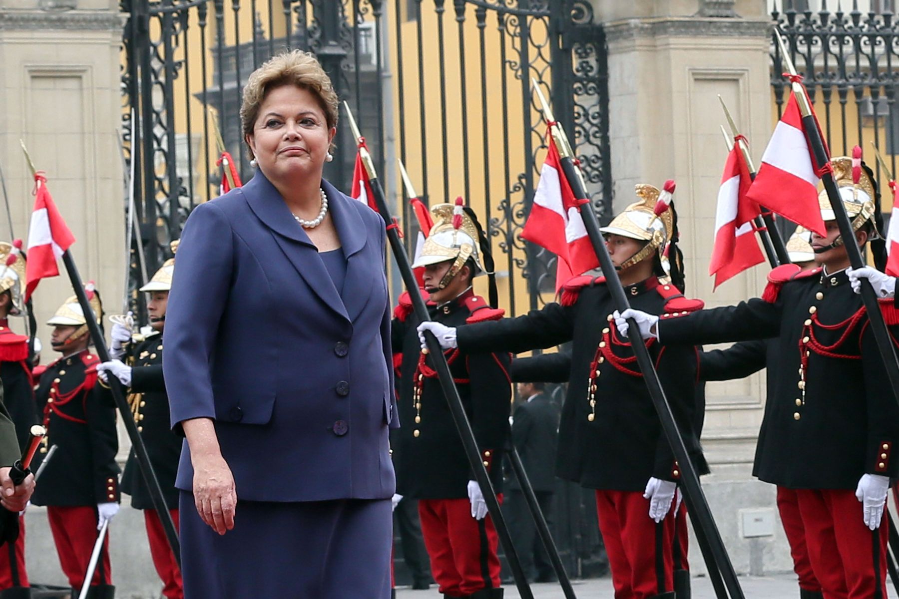 LIMA. 11 DE NOVIEMBRE. El Presidente de la República, Ollanta Humala Tasso, recibió en Palacio de Gobierno a la Presidenta de la República Federativa del Brasil, Dilma Rousseff, quien realiza una visita oficial a nuestro país. Foto: ANDINA/Prensa Presidencia.