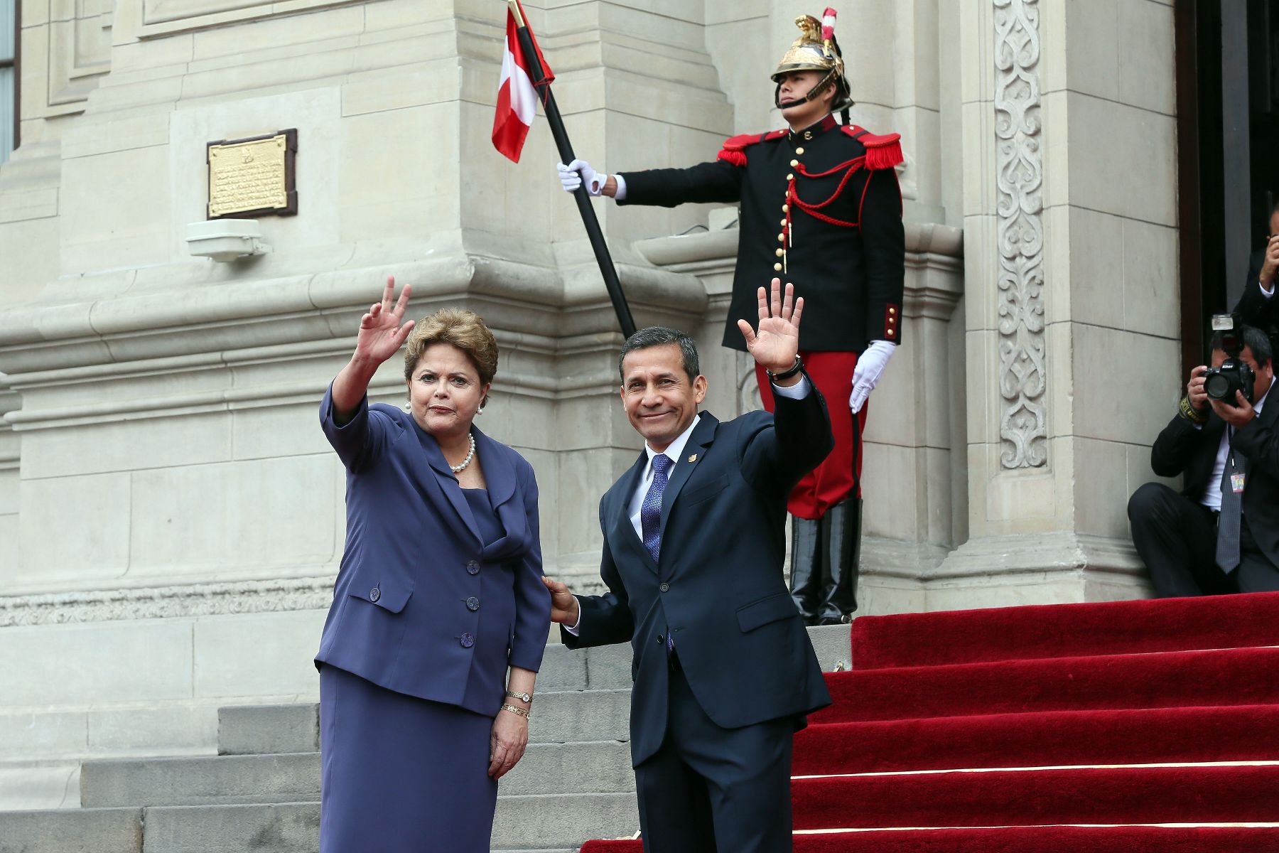 LIMA. 11 DE NOVIEMBRE. El Presidente de la República, Ollanta Humala Tasso, recibió en Palacio de Gobierno a la Presidenta de la República Federativa del Brasil, Dilma Rousseff, quien realiza una visita oficial a nuestro país. Foto: ANDINA/Prensa Presidencia.