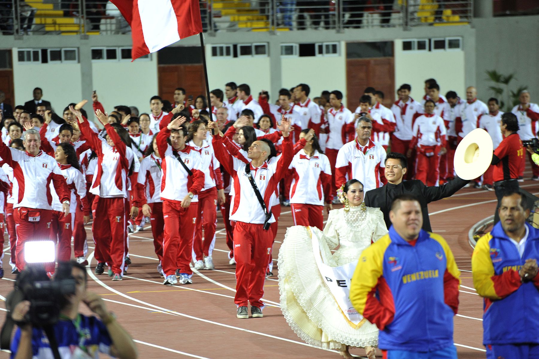 TRUJILLO. 16 DE NOVIEMBRE. Presidente de la República, Ollanta Humala Tasso, participó en la ceremonia de inauguración de los XVII Juegos Deportivos Bolivarianos Trujillo 2013. Foto: ANDINA/Prensa Presidencia