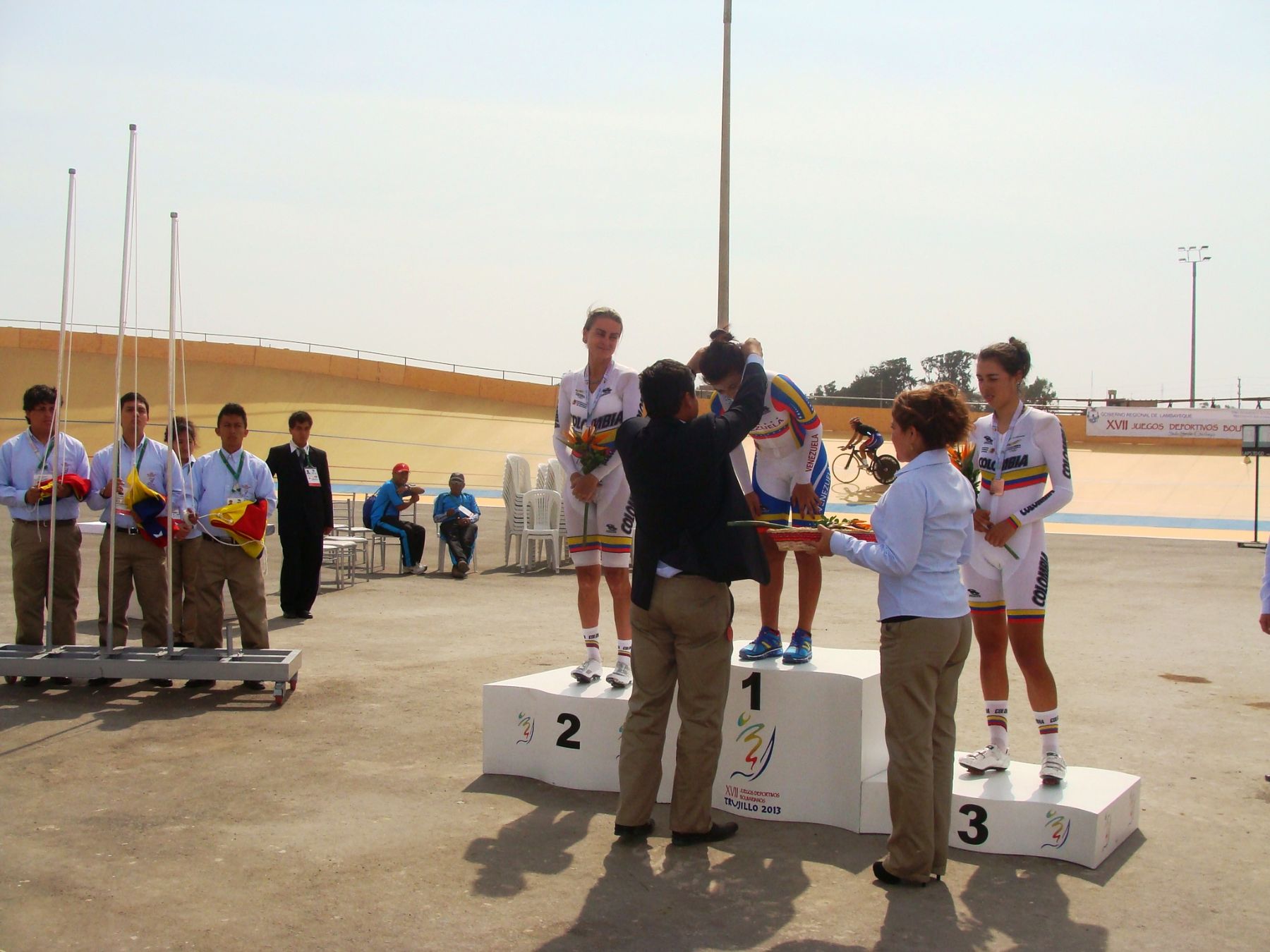 Colombia obtiene tres medallas de oro en ciclismo de pista en Bolivarianos. Foto: ANDINA/Silvia Depaz.