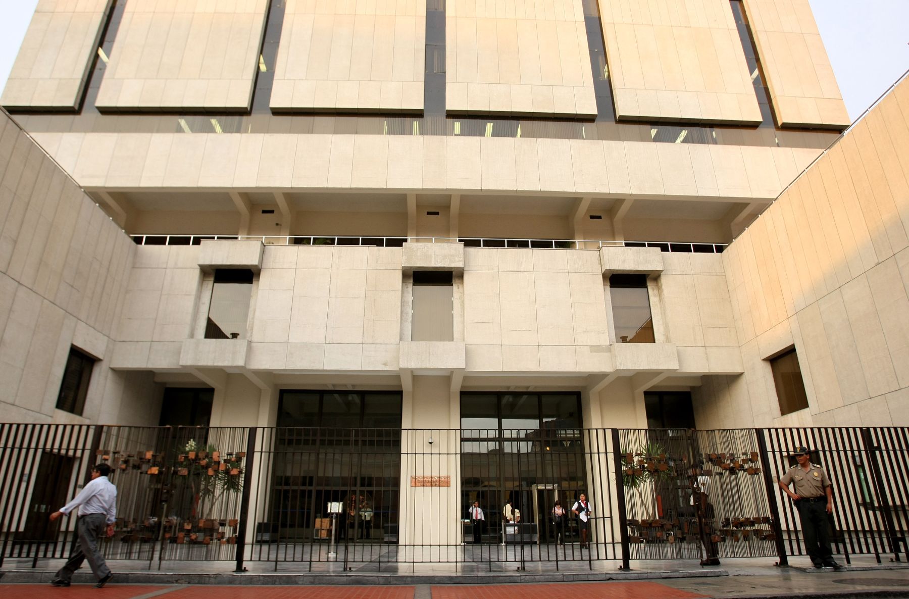 Facade of the Central Reserve Bank (BCR) of Peru. Photo: ANDINA/Archive