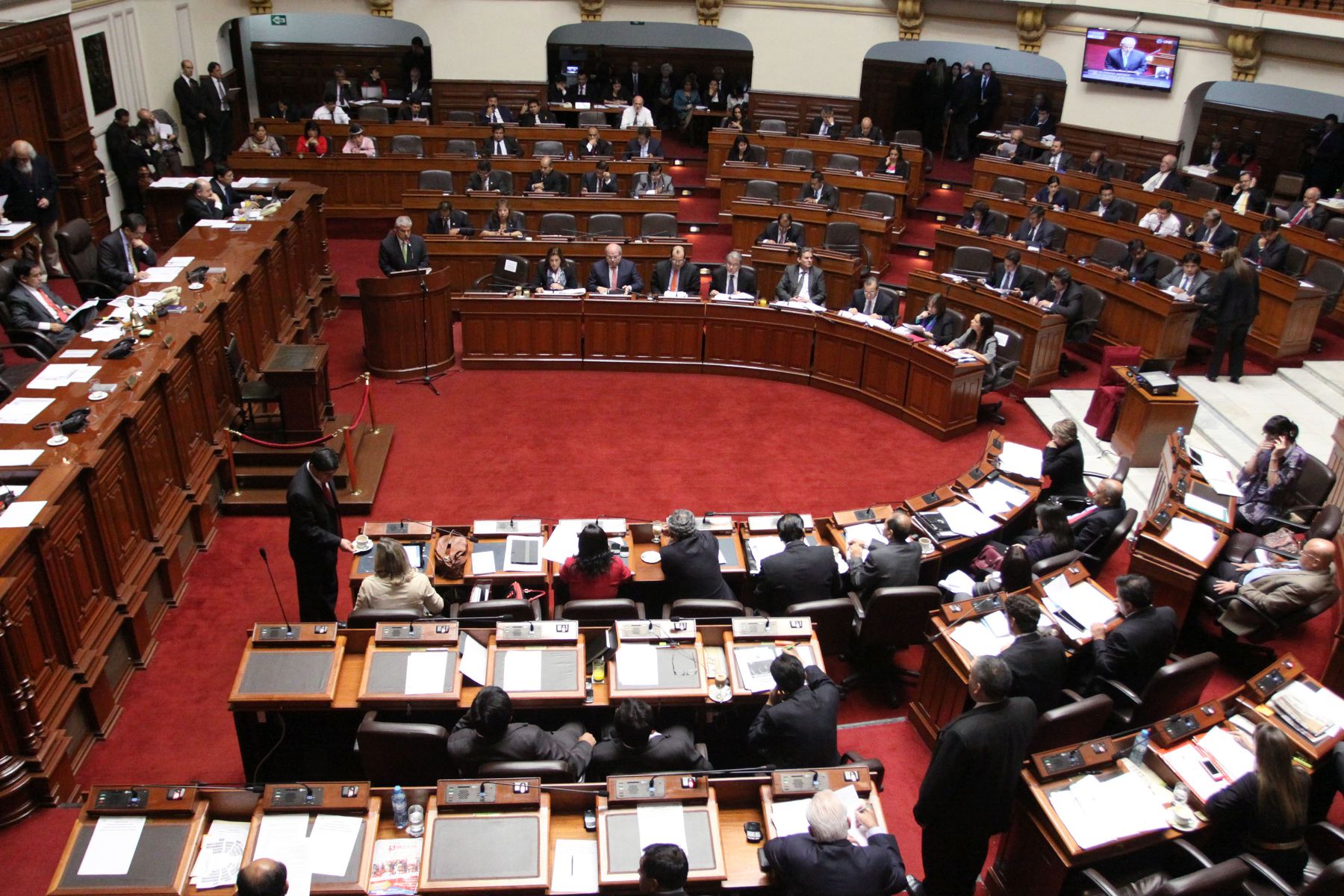LIMA-PERU, 20 DE NOVIEMBRE. El Primer Ministro, Cesar Villanueva, y su gabinete se presentan ante el pleno del Congreso de la República.Foto: ANDINA/Melina Mejia