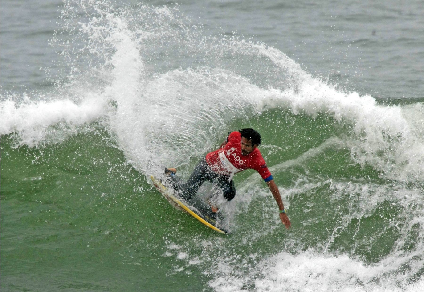 LIMA, PERÚ - NOVIEMBRE 22. César Bauer se coronó campeón de la modalidad Drop Knee, Juegos Bolivarianos 2013.Foto: ANDINA/Juan Carlos Guzmán Negrini.