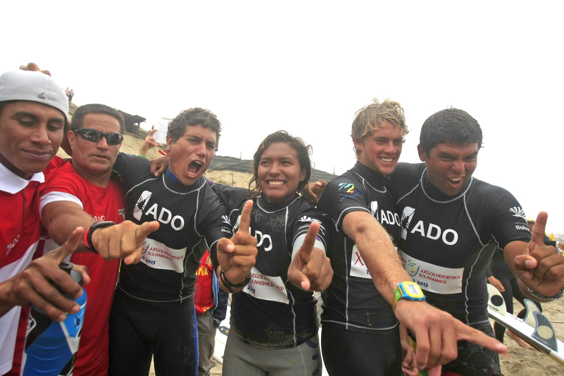 LIMA, PERÚ - NOVIEMBRE 22. Perú obtiene la medalla de oro en la modalidad Aloha Cup por equipos.Foto: ANDINA/Juan Carlos Guzmán Negrini.