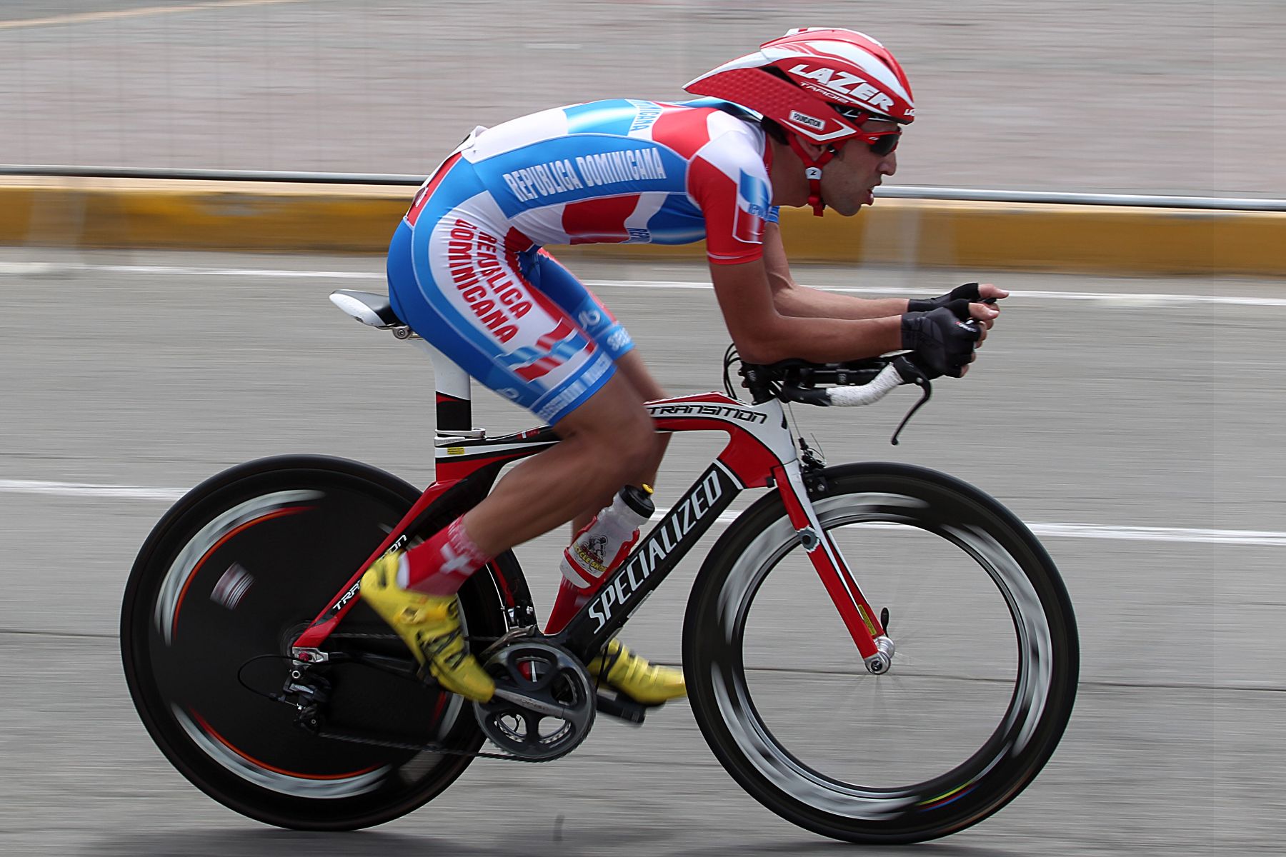 LIMA, PERÚ - NOVIEMBRE 22. Finales Mujeres de Ciclismo en los Juegos Deportivos Bolivarianos. Foto: ANDINA/Marco del Río