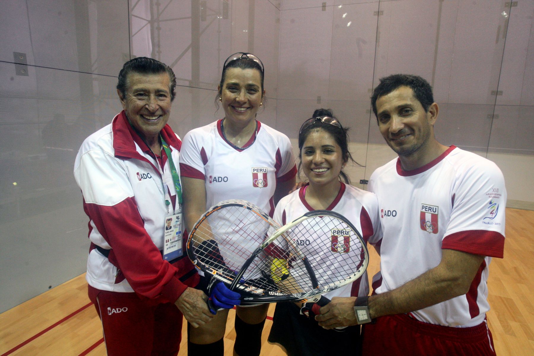 LIMA PERU NOVIEMBRE 22. La Congresista Karla Schaefer, representa al Perú en Racquettball por los Juegos Bolivarianos 2013 en la Villa deportiva del Callao. Foto: ANDINA/Hector Vinces