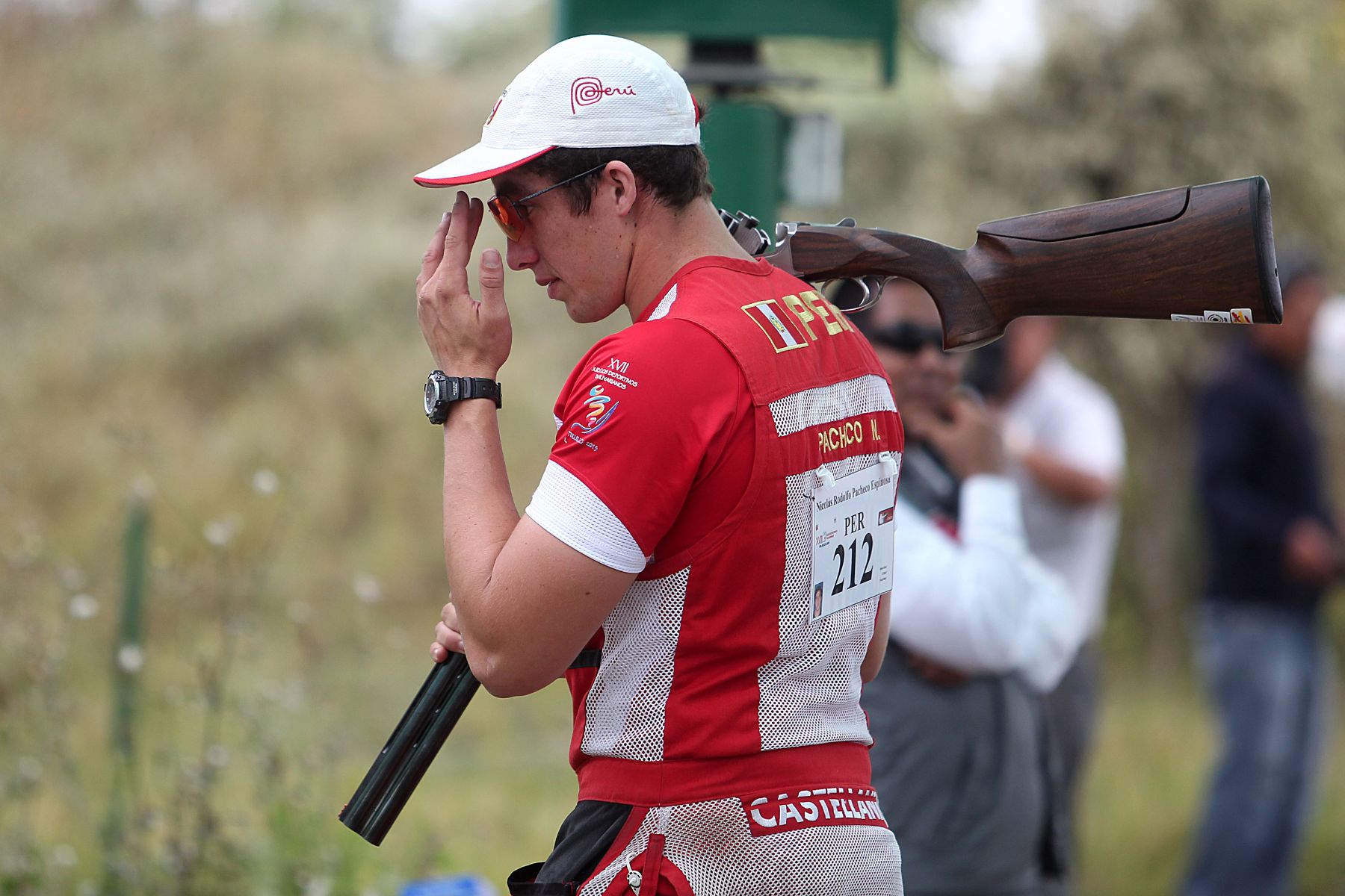 LIMA, PERÚ - NOVIEMBRE 23. Nicolás Pacheco disputa su clasificación en la disciplina de Tiro en los Juegos Deportivos Bolivarianos. Foto: ANDINA/Marco del Río