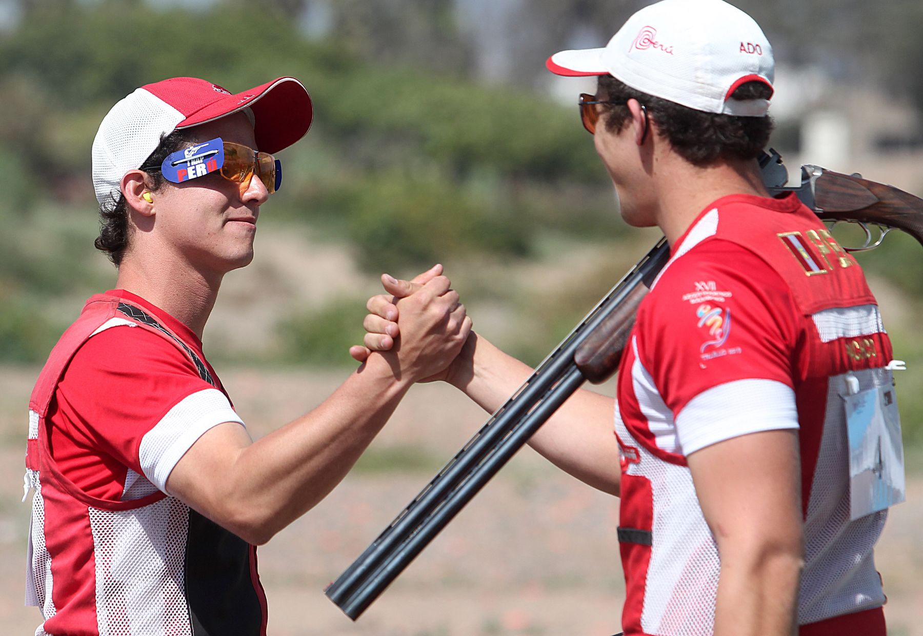 LIMA, PERÚ - NOVIEMBRE 23. Alessandro de Souza y Nicolas Pacheco ganan medalla de oro y plata en la disciplina de Tiro en los Juegos Deportivos Bolivarianos. Foto: ANDINA/Marco del Río