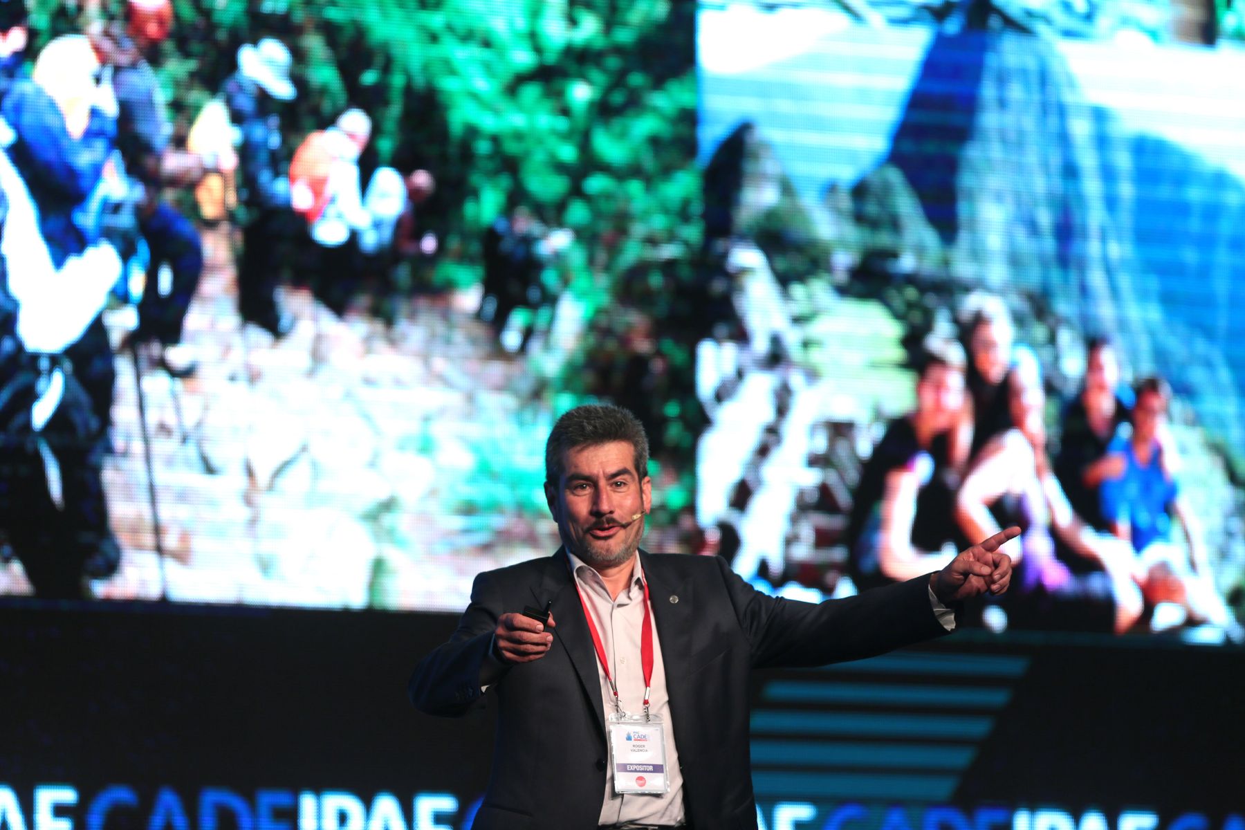 PARACAS,PERÚ,NOVIEMBRE 28.Roger Valencia de AUQUI MS, expone en el CADE 2013.Foto: ANDINA/Carlos Lezama