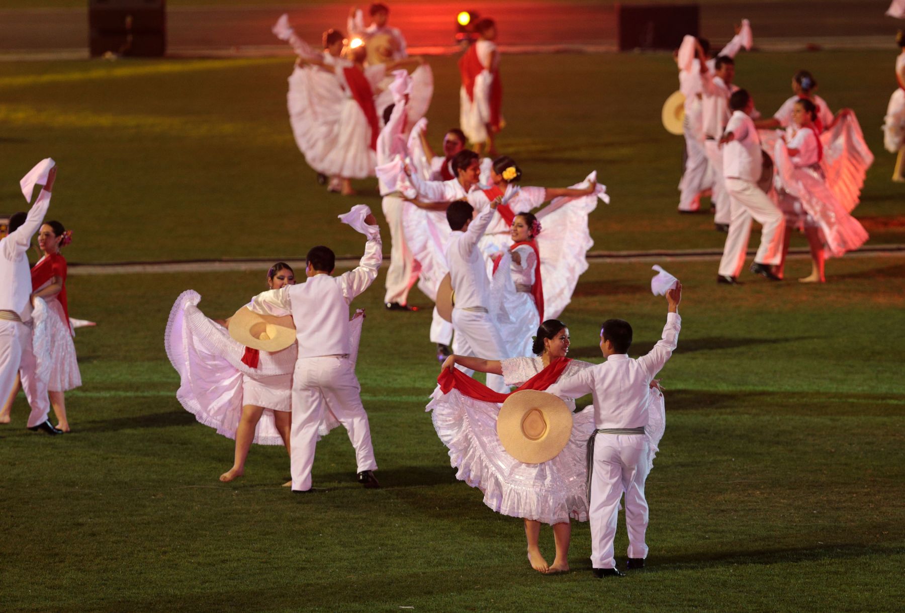 TRUJILLO,PERÚ-NOVIEMBRE 30.Clausura de los XVII Juegos Bolivarianos.Foto: ANDINA/Jack Ramón