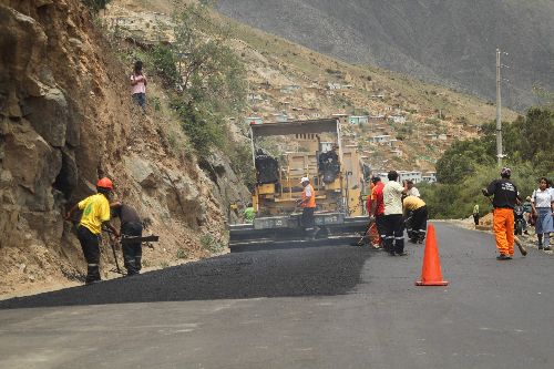 Inversión pública en carreteras. ANDINA/Difusión