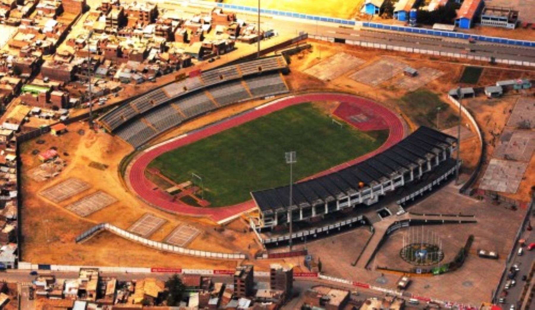 Estadio Huancayo visto desde el cielo.