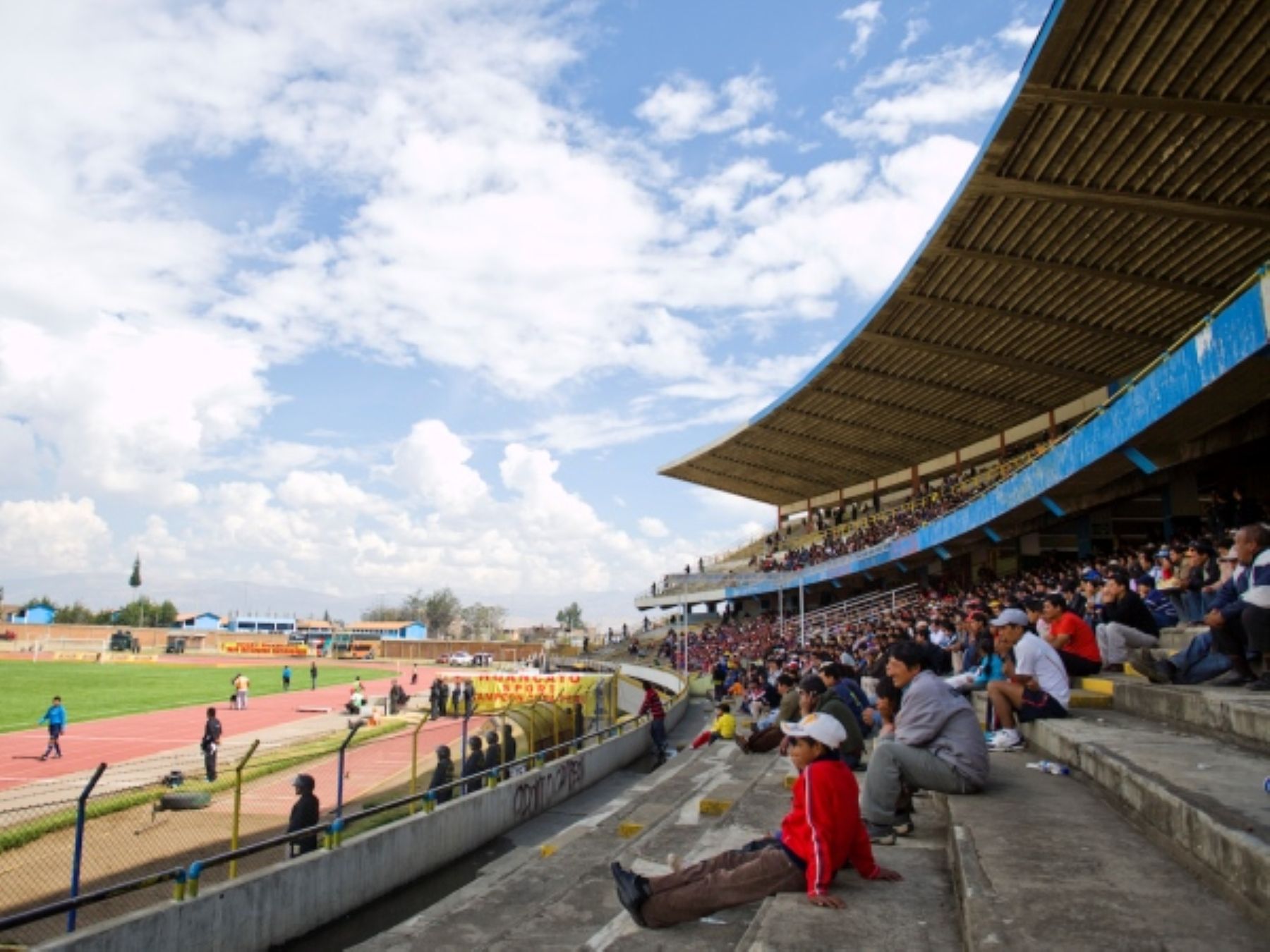 Tribuna del estadio Huancayo.