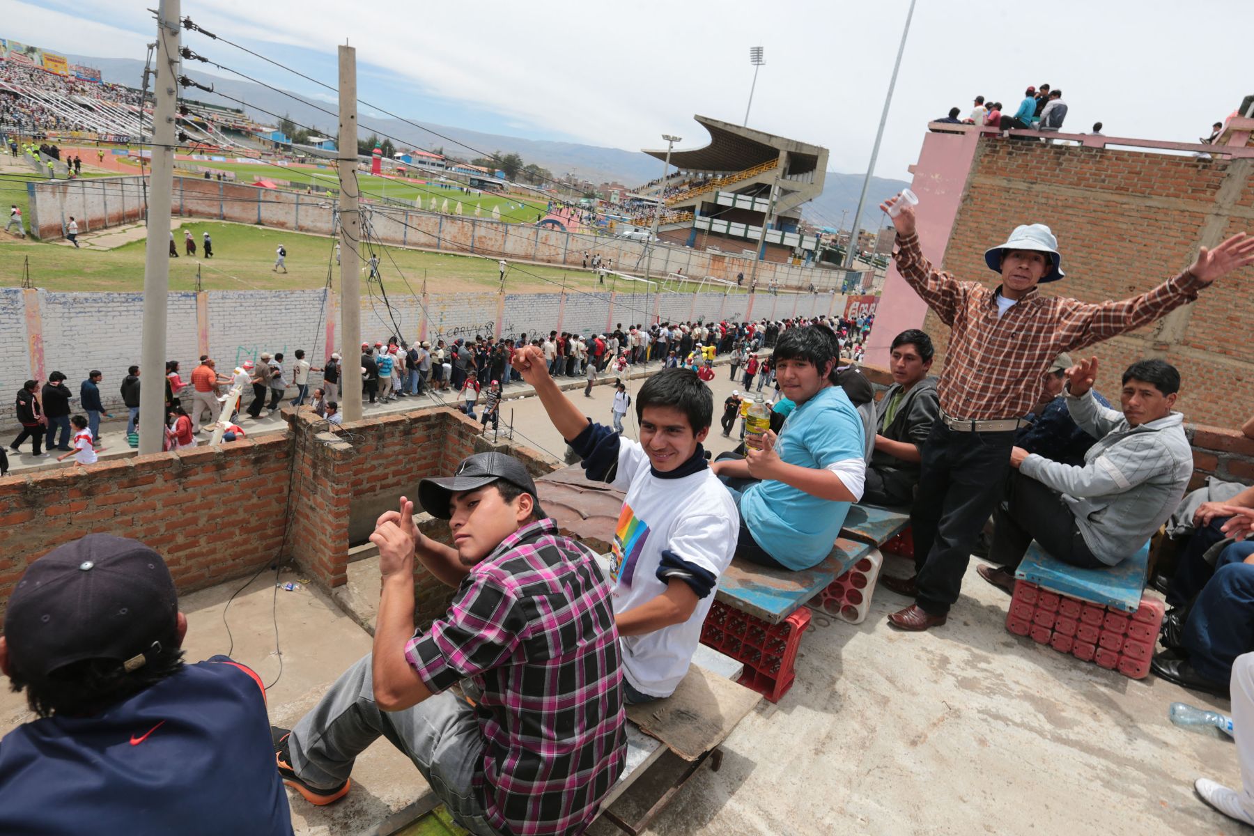 HUANCAYO,PERÚ-DICIEMBRE 18.Afueras del estadio  Huancayo para el encuentro Universitario de Deportes y Real Garcilaso para final del campeonato 2013.Foto: ANDINA/archivo.