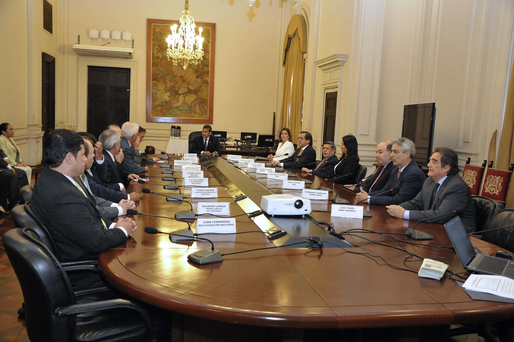 LIMA. 17 DE ENERO. Jefe de Estado sostiene reunión con líderes políticos para informarles sobre la agenda de trabajo del Poder Ejecutivo frente al próximo fallo de la Corte de La Haya. Foto: ANDINA/Prensa Presidenciia