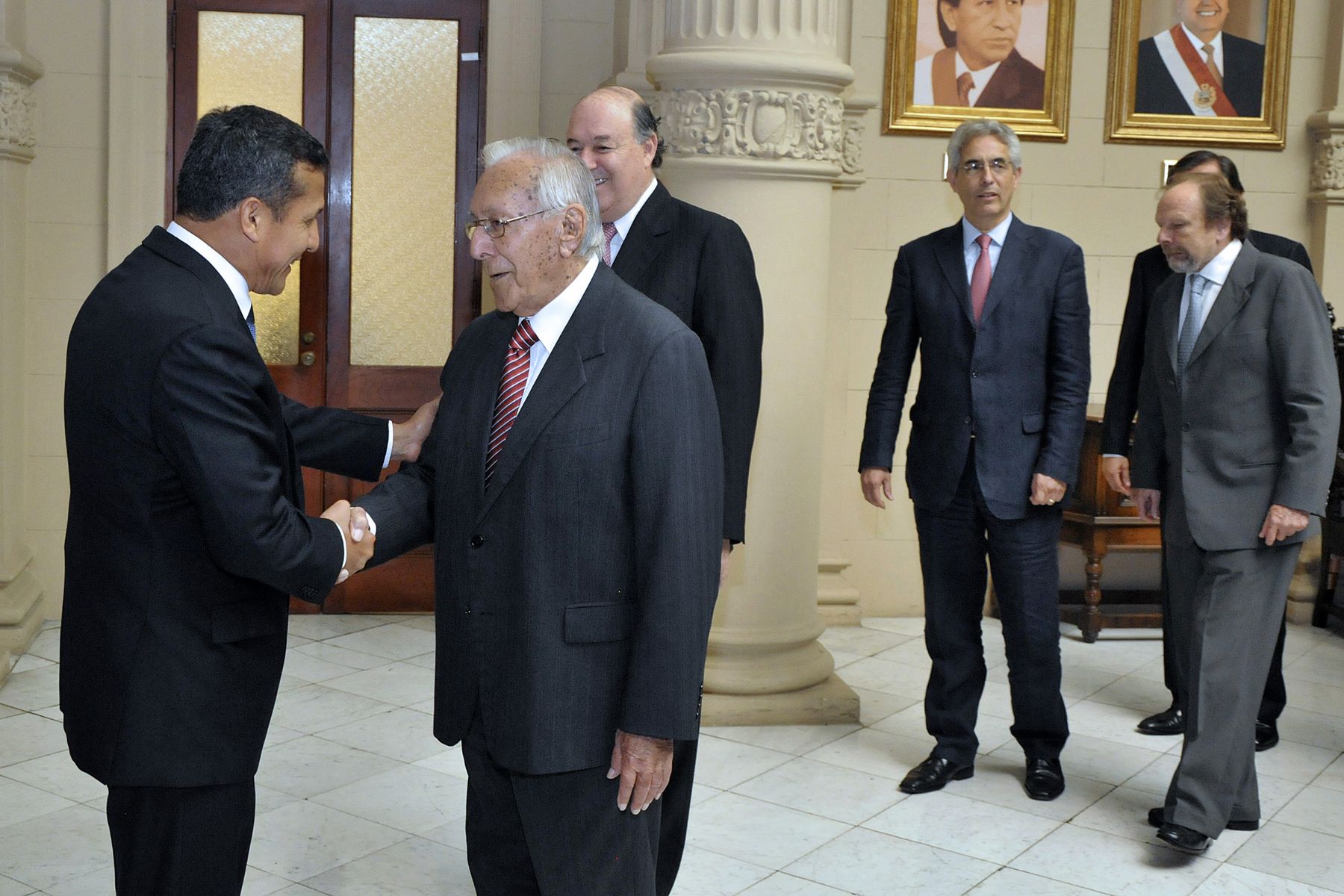 LIMA, PERÚ - ENERO 17. Jefe de Estado sostiene reunión con líderes políticos para informarles sobre la agenda de trabajo del Poder Ejecutivo frente al próximo fallo de la Corte de La Haya.

Foto: Presidencia.