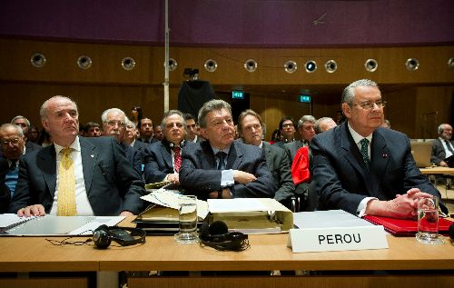 La delegación peruana escucha el fallo sobre el límite marítimo Perú - Chile. ANDINA/Difusión