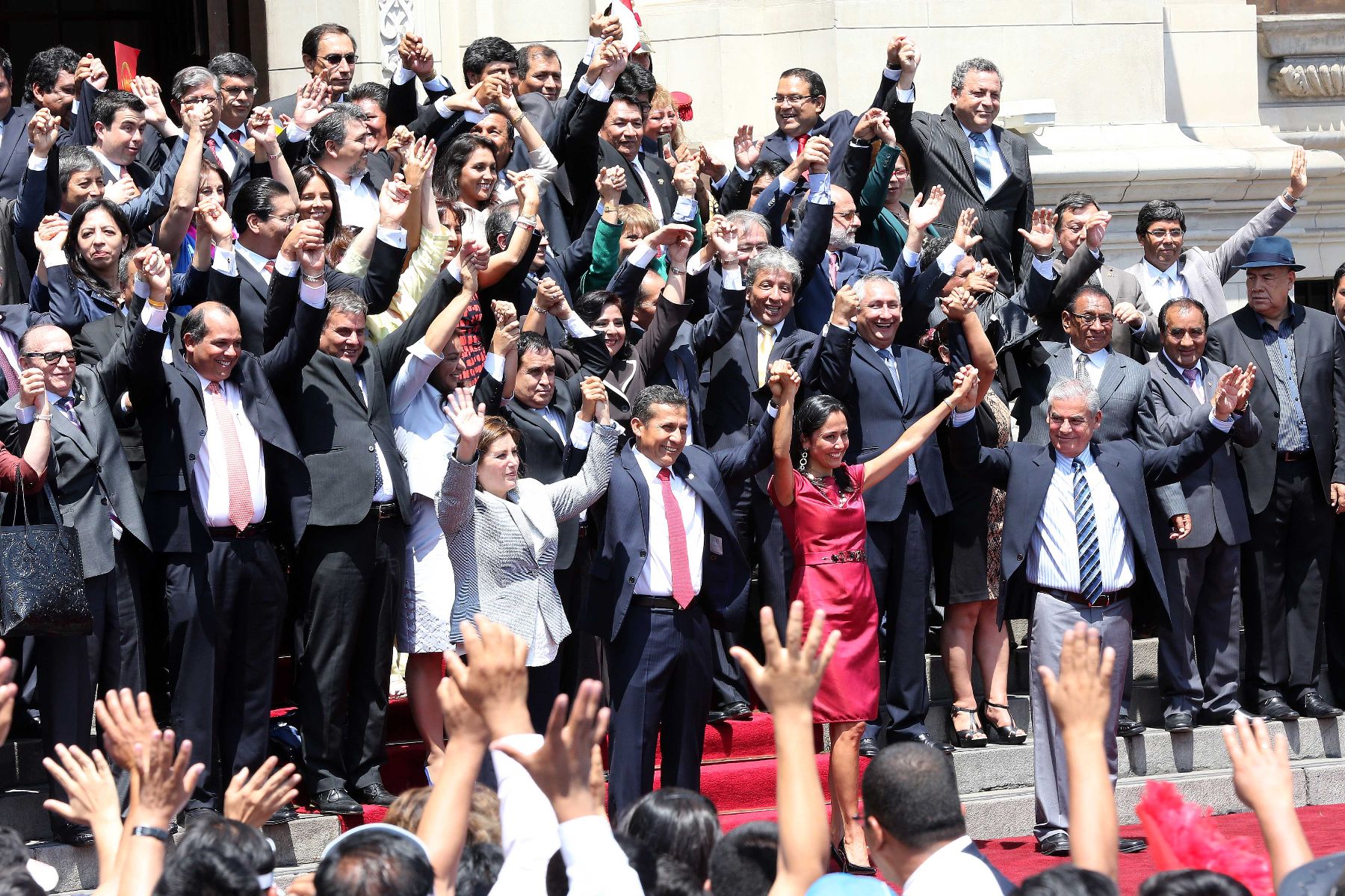 LIMA. 27 DE ENERO. Presidente Ollanta Humala, emite discurso en el Patio de Honor de Palacio de Gobierno, acompañado de congresistas de la República, ministros de Estado, y principales autoridades de la nación junto al pueblo peruano, luego de sentencia de la Corte Internacional de Justicia de la Haya.
Foto:ANDINA/Prensa Presidencia