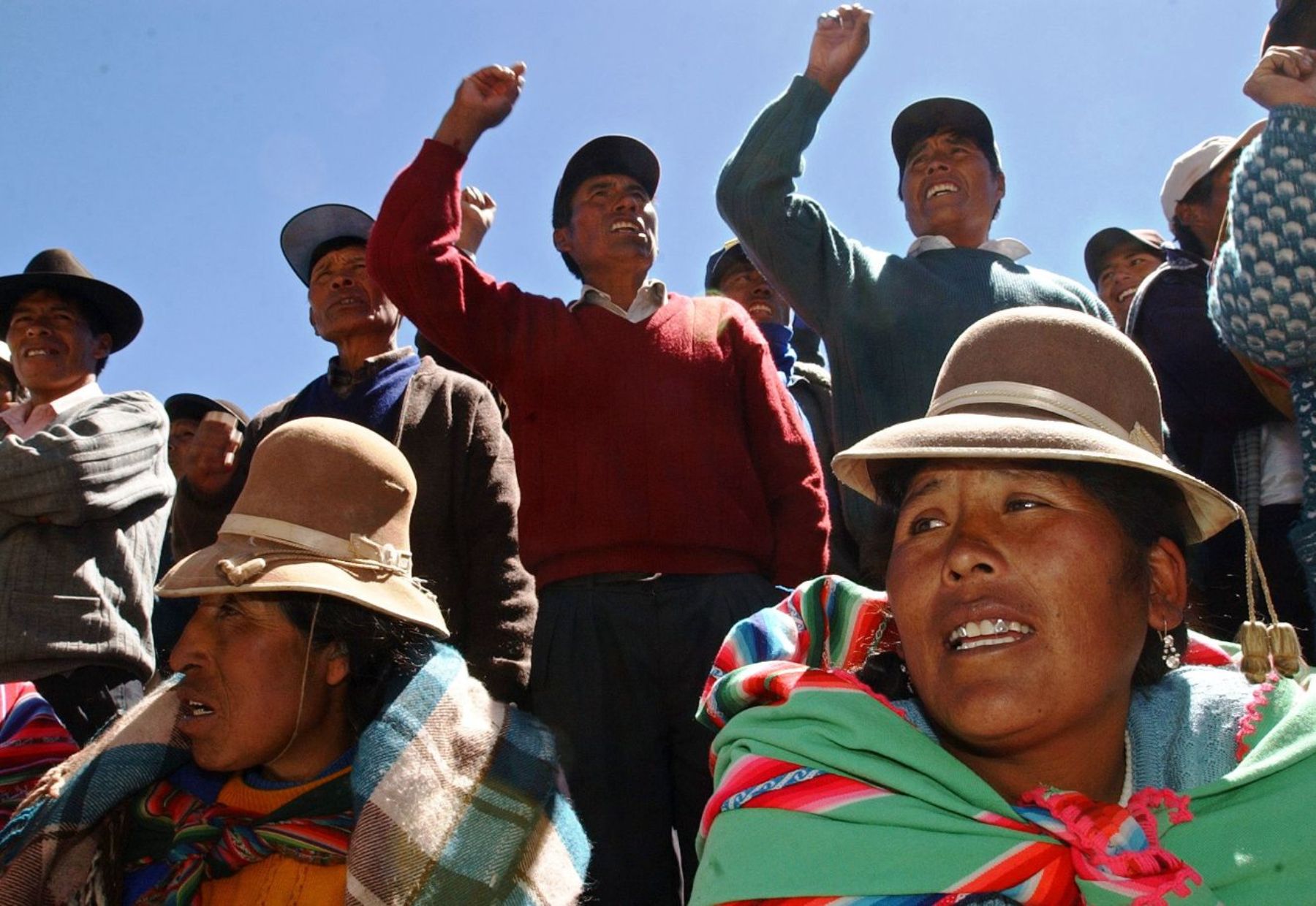 Las protestas registradas en Ilave, Puno, en el 2004 terminaron con el asesinato de su alcalde Cirilo Fernando Robles Callomamani.