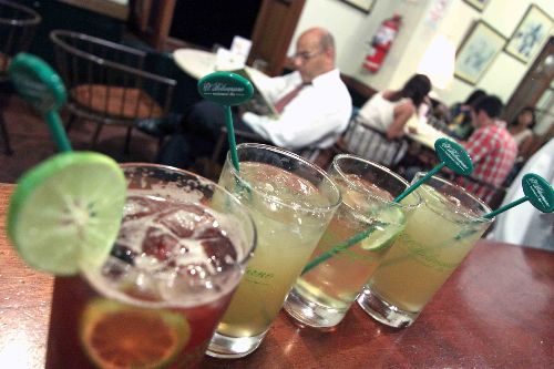 La Semana del Chilcano se celebra del 11 al 19 de enero y motiva a degustar este cóctel elaborado a base de pisco, el destilado de bandera peruano, que viene cautivando cada vez más a peruanos y extranjeros.