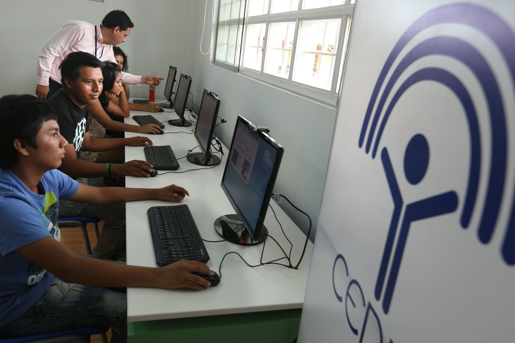 Cedro impulsa iniciativas de Inclusión digital en la Amazonía. Foto: ANDINA/Archivo.
