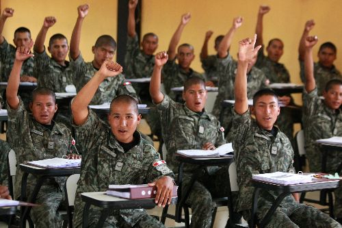 LIMA,PERÚ-13 FEBRERO.Comandos del Ejército reciben capacitación de Ministerio de Trabajo y Promoción del Empleo.Foto:ANDINA/Hector Vinces.