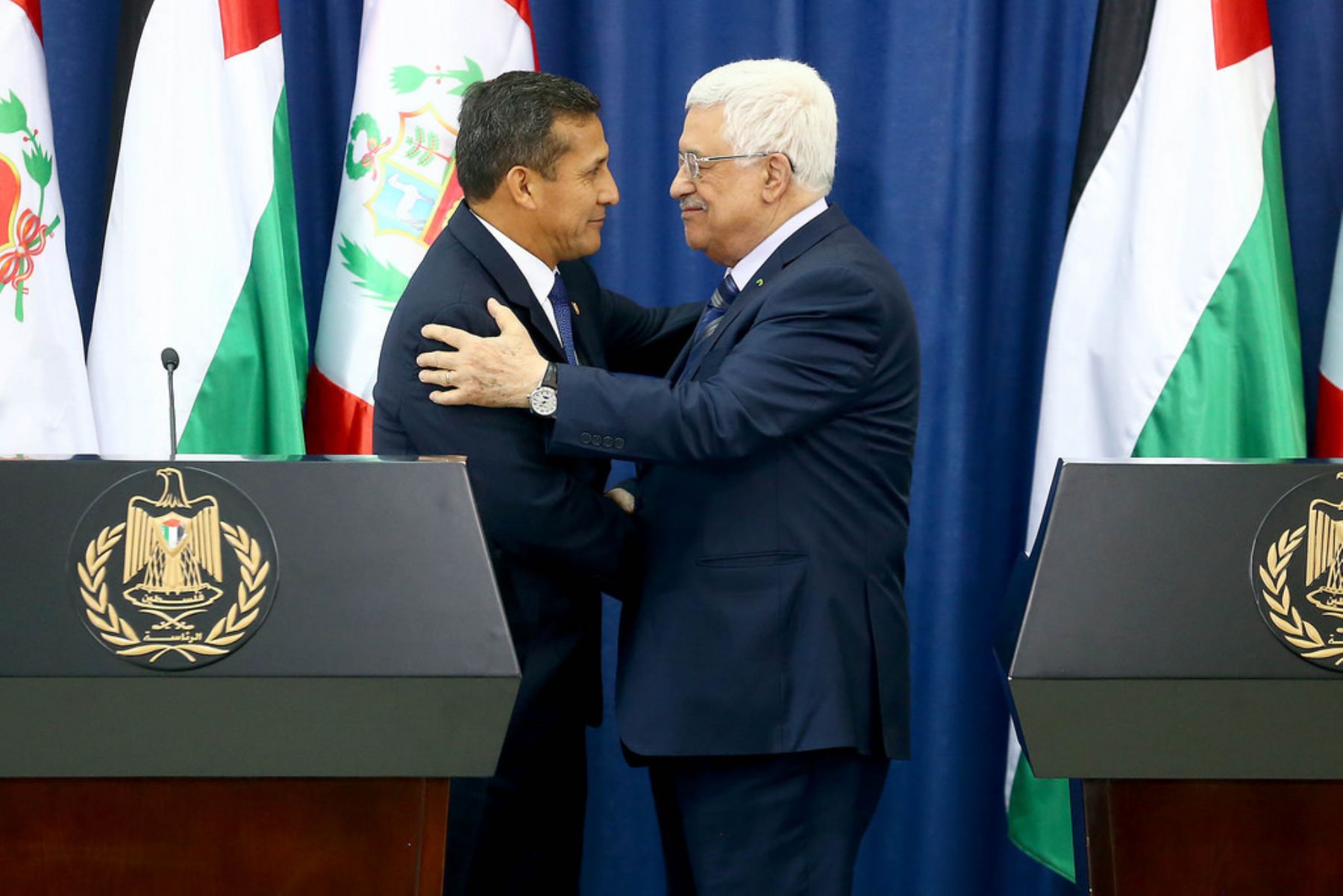 Presidente Ollanta Humala y su similar de Palestina, Mahmud Abbas, sostuvieron reunión bilateral en el palacio Al-Moqata