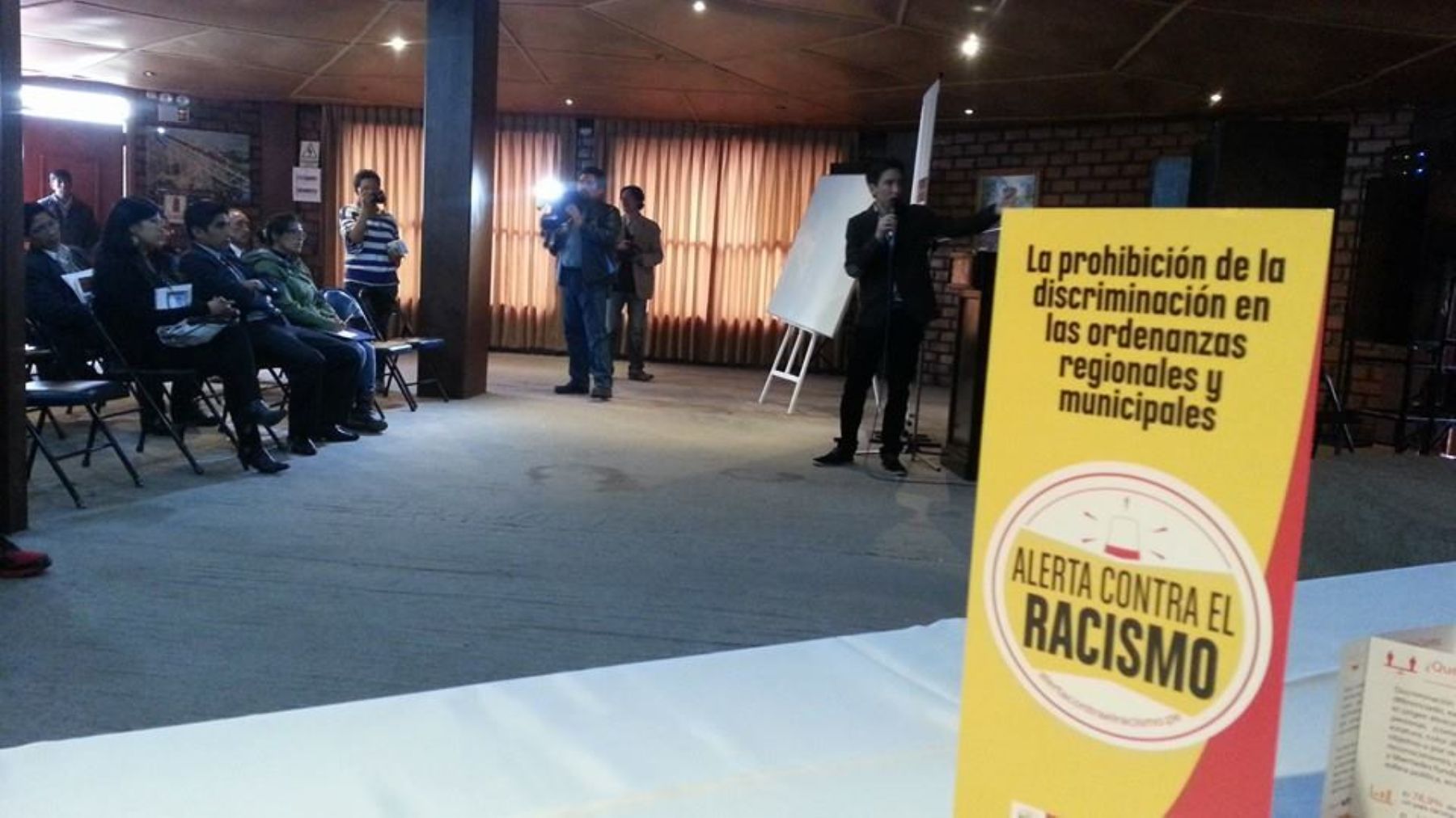 Lanzan en Huancayo "alerta contra el racismo".