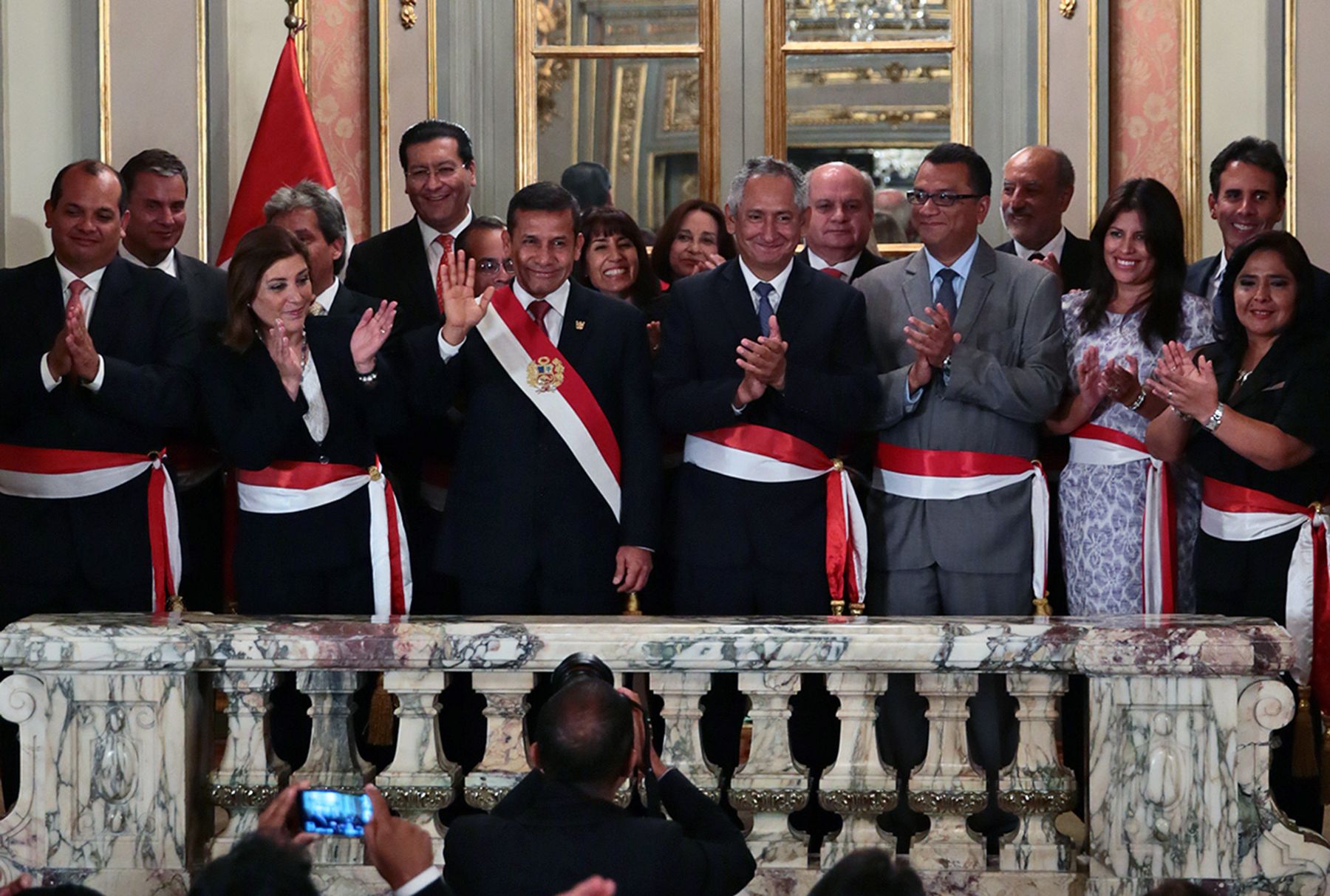 Renovado Gabinete Ministerial encabezado por René Cornejo tomó juramento ante Presidente de la República Ollanta Humala. ANDINA/Carlos Lezama