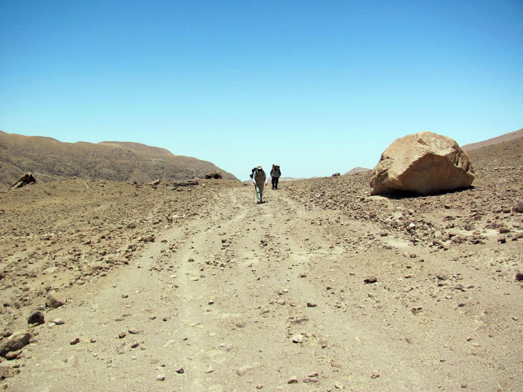 El camino inca descubierto recorre los distritos de Pocollay y Tacna, en la región Tacna.
