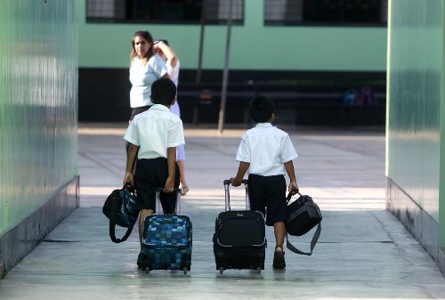 Escuelas en Lima listas para el regreso a clases con medidas de seguridad . Foto: Andina